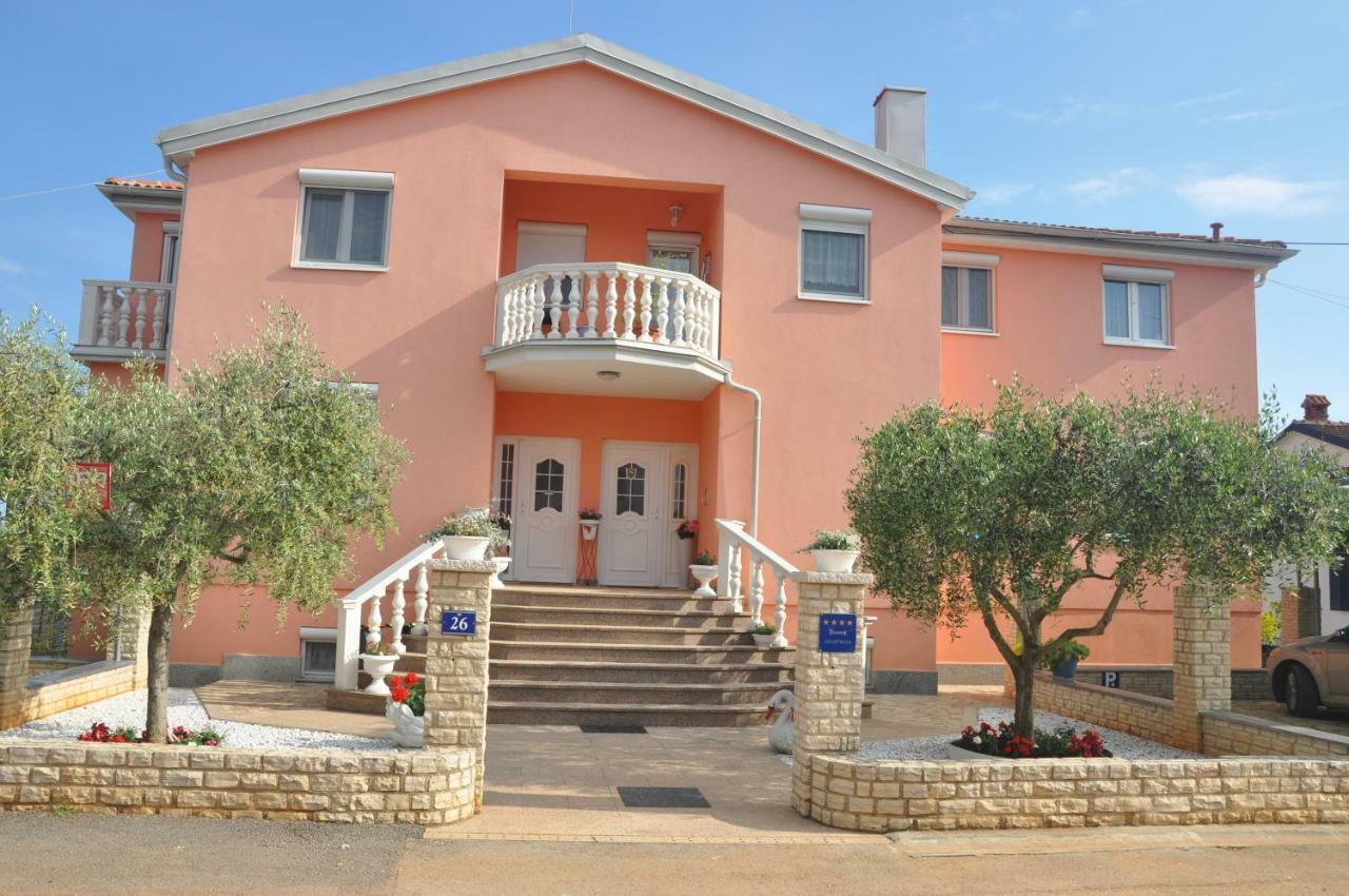Apartments Rosa Umag Dış mekan fotoğraf
